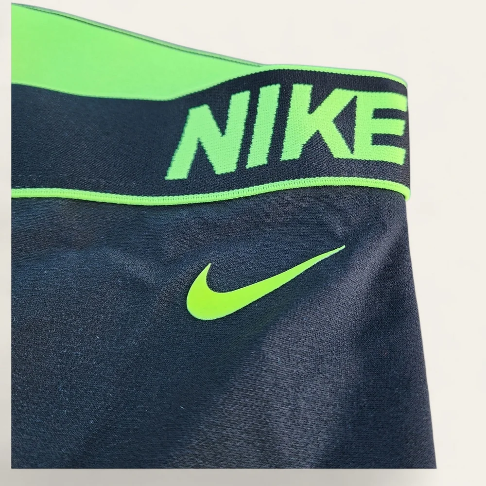 SOLD Nike Pro HyperRecovery Tights | XL | NWT Compression Fit with Lime Green - Picture 4 of 7